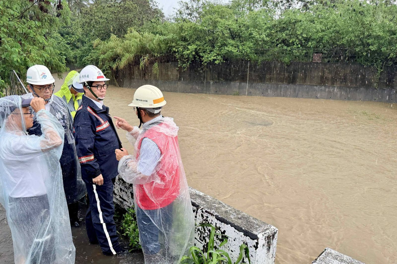 快訊/高雄美濃、旗山將發布土石流警戒 市府宣布2區12:00後停班課