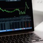 三大法人賣超62億！狂倒貨AI股　「這檔」6連買今賣了…網喊：太狠了　