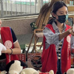 前輔導長內內親至偏鄉做愛心　捐10萬台幣幫助弱勢