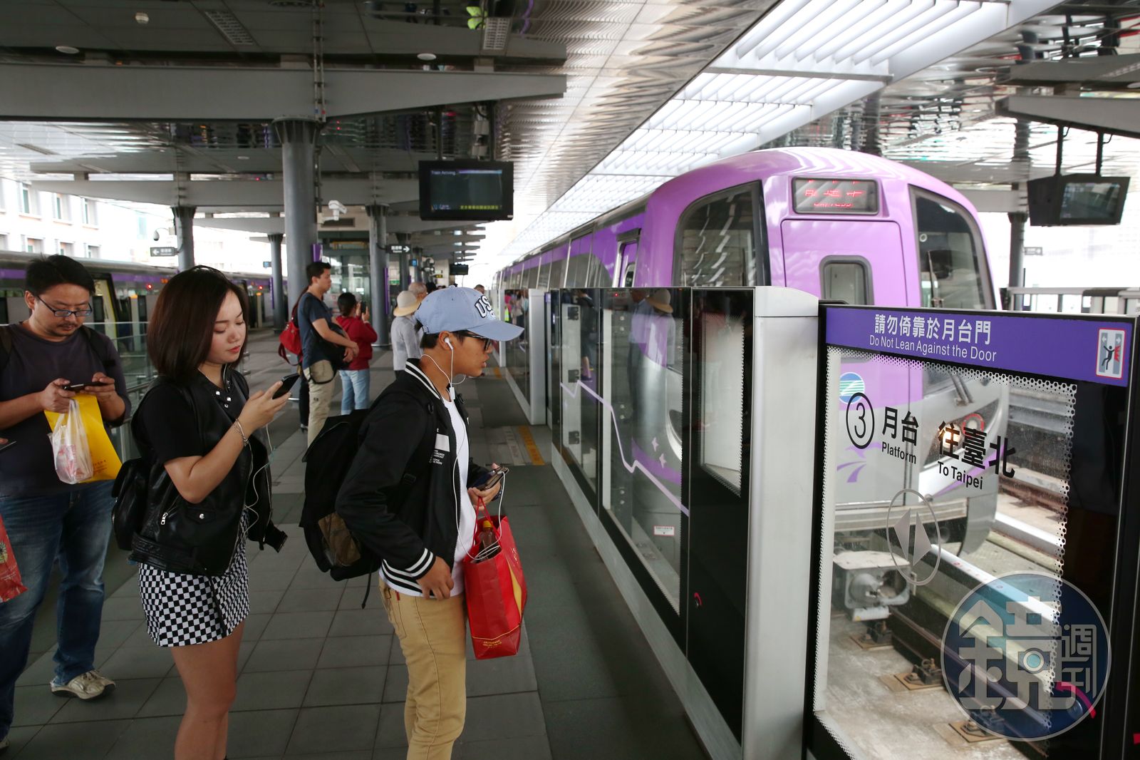 機捷中午異常停車！跑馬燈急示警　桃捷：800名旅客受影響
