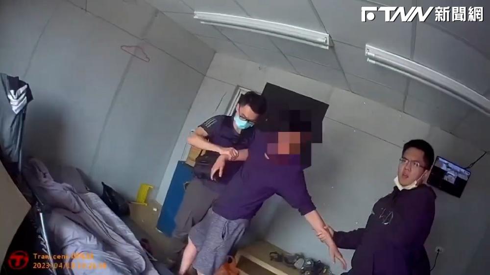 影/感冒藥煉毒價值5600萬元 三嫌藏身濕地旁警圍捕