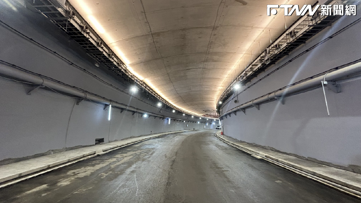 「南港新隧道」車程能減少15分鐘?官方曝最快下半年通車 網憂:換地方塞