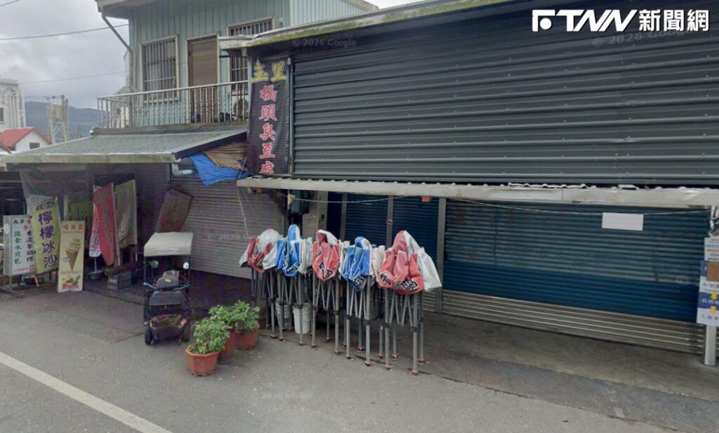 開幕僅2天！排隊名店「玉里橋頭臭豆腐」碧潭店遭環保局開單　曾臭到鄰居拔頭髮