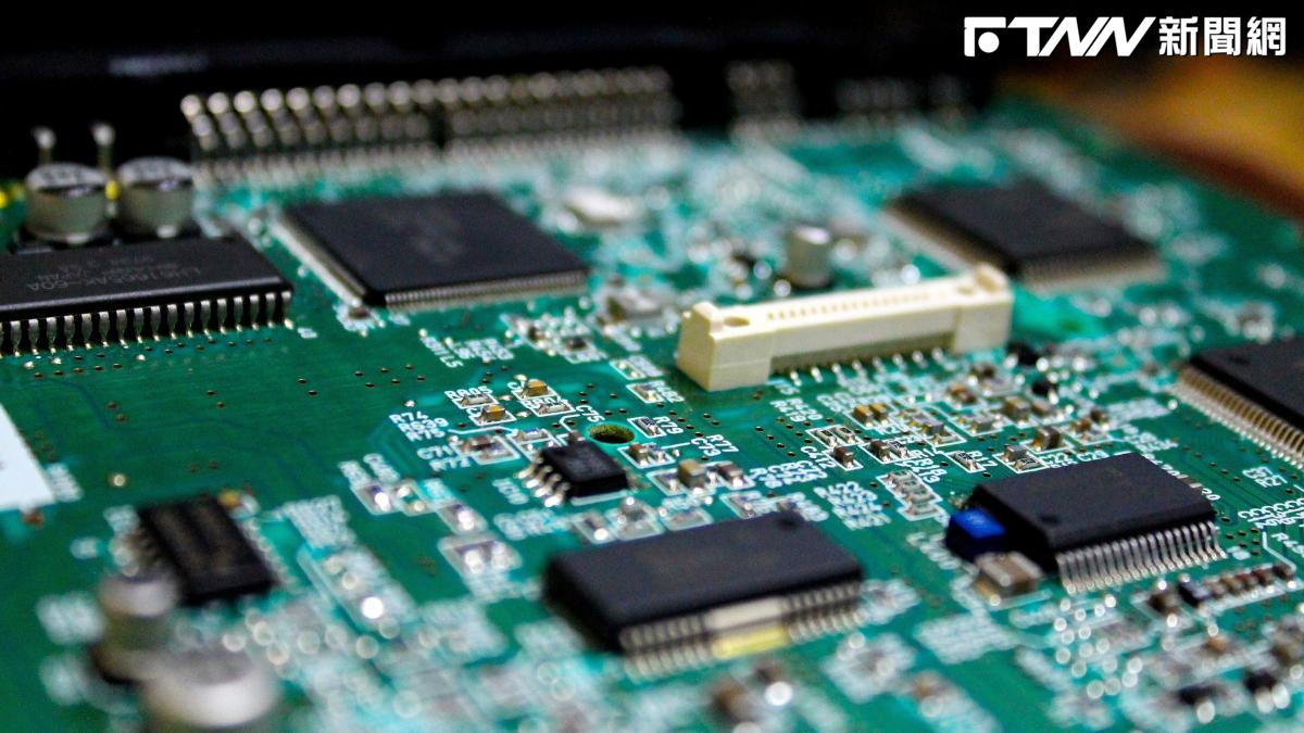 PCB火力全開「這6檔」攜手噴出!它創72.8元新天價爆3.4萬大量 欣興漲9%、南電漲8%緊追